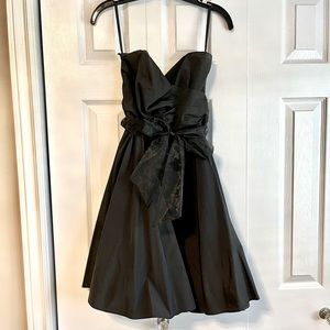 Smart Set little black dress with bow